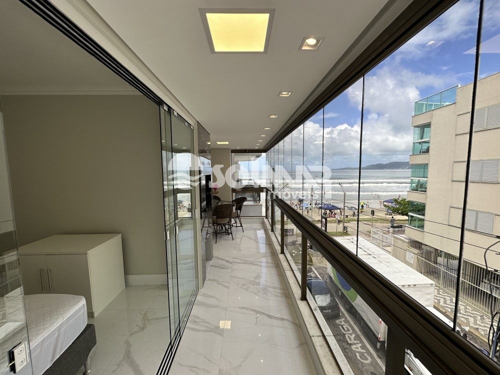 03 DORMITRIOS E 01 VAGA DE GARAGEM - LATERAL MAR