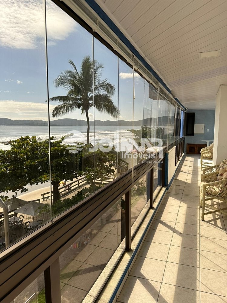 04 DORMITRIOS E 01 VAGA DE GARAGEM - FRENTE MAR 