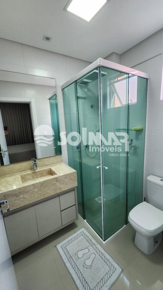 (ANUAL) 03 DORM E 02 VAGAS - MEIA PRAIA 