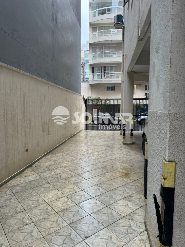 02 DORM E 01 VAGA DE GARAGEM - AT 150M DO MAR