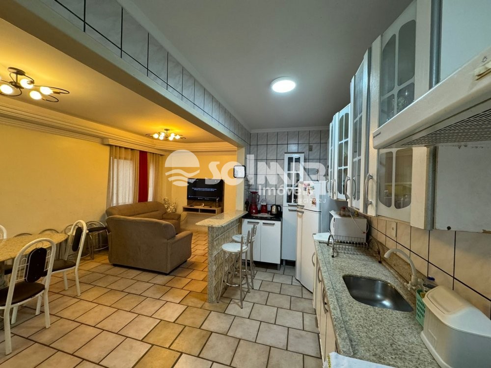 02 DORM E 01 VAGA DE GARAGEM - AT 150M DO MAR