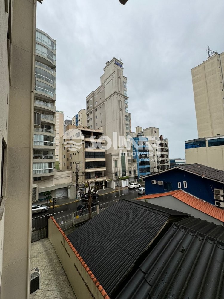 02 DORM E 01 VAGA DE GARAGEM - AT 150M DO MAR