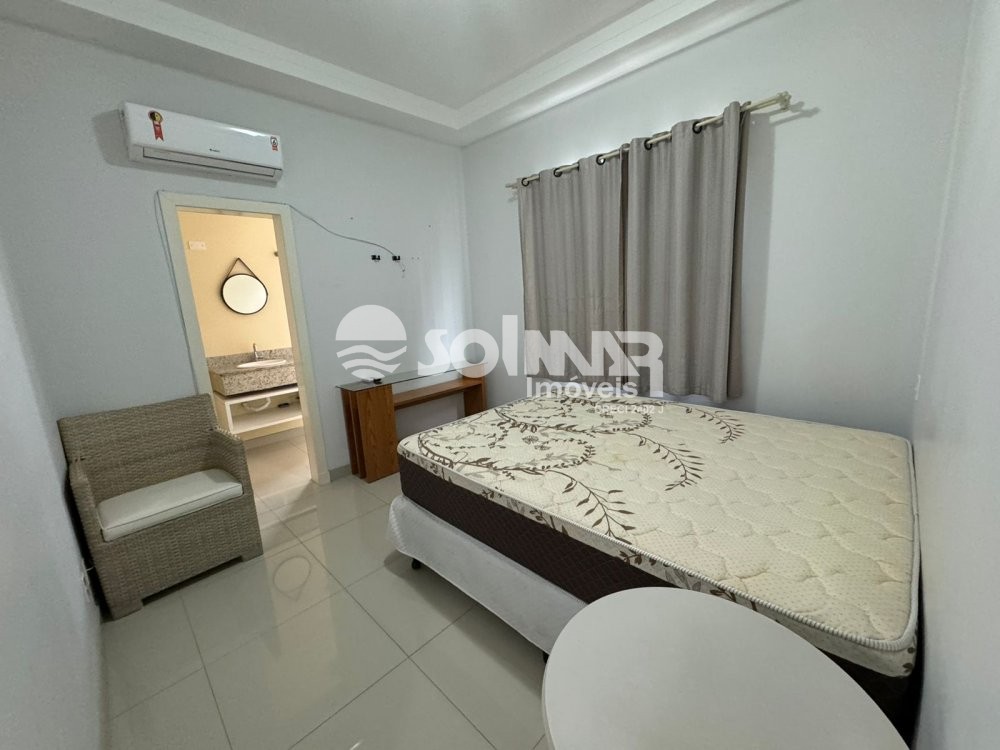 03 DORMITRIOS E 01 VAGA DE GARAGEM - MEIA PRAIA