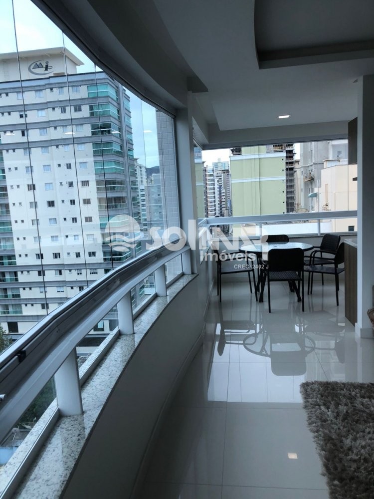 03 SUTES E 02 VAGAS DE GARAGEM - MEIA PRAIA 