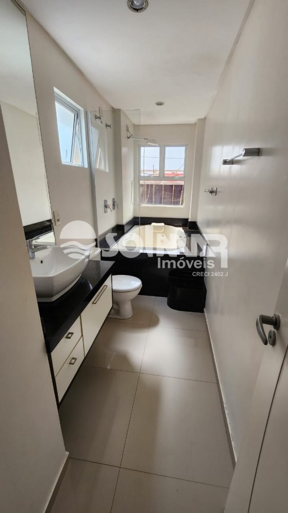 (ANUAL) 03 DORMIT�RIOS E 02 VAGAS - QUADRA MAR