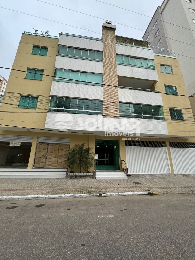 02 DORMITRIOS E 02 VAGAS DE GARAGEM - MEIA PRAIA