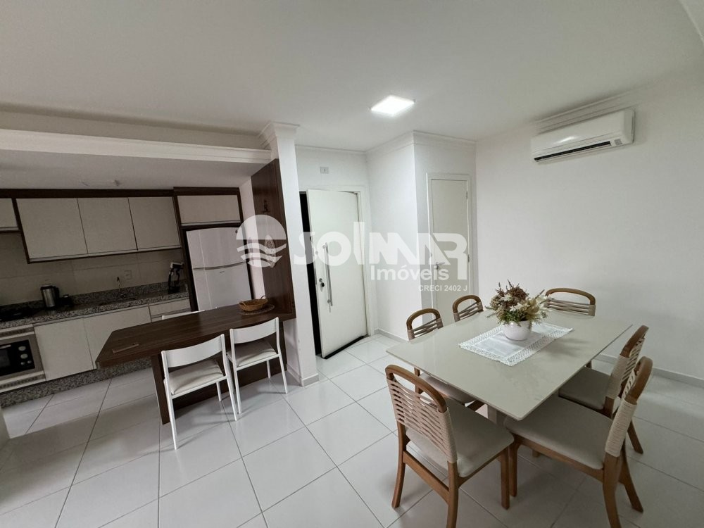 02 DORMITRIOS E 02 VAGAS DE GARAGEM - MEIA PRAIA