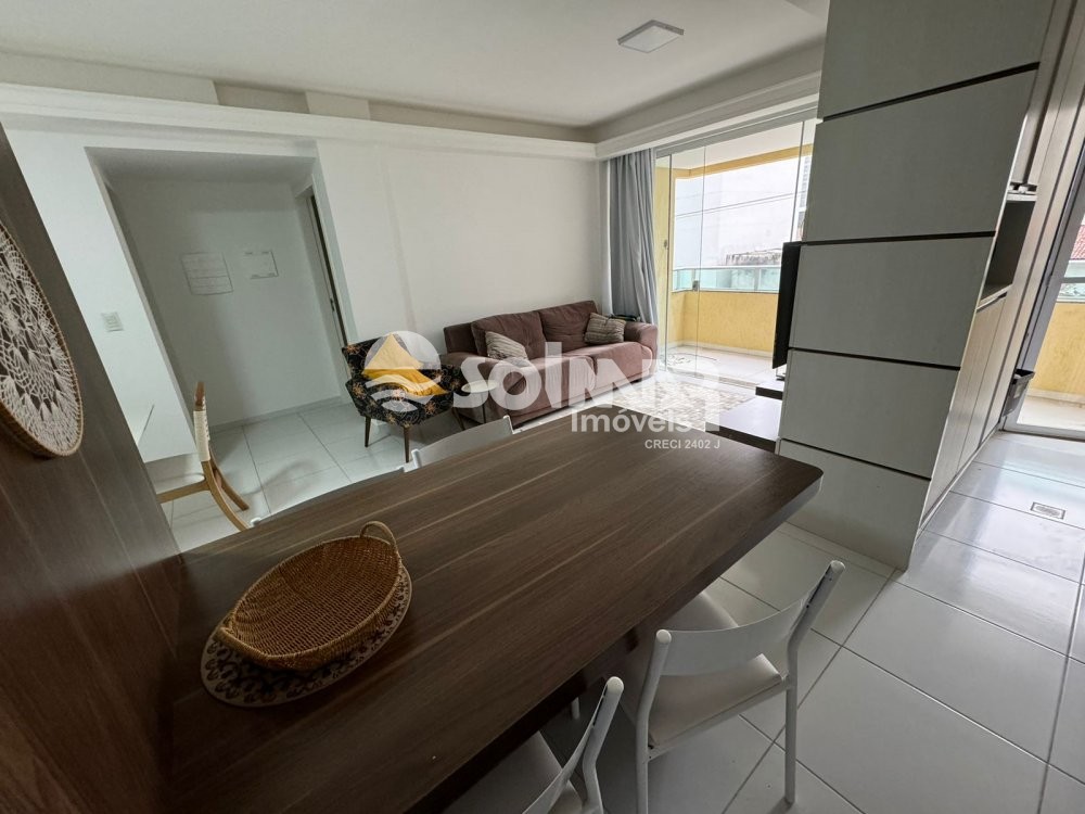 02 DORMITRIOS E 02 VAGAS DE GARAGEM - MEIA PRAIA