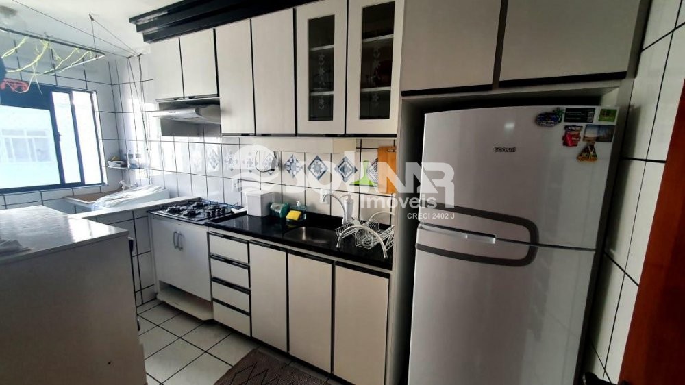 02 DORMIT�RIOS E 01 VAGA - AT� 200M DO MAR