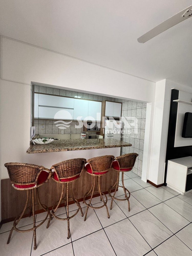 02 DORMIT�RIOS E 01 VAGA DE GARAGEM - QUADRA MAR