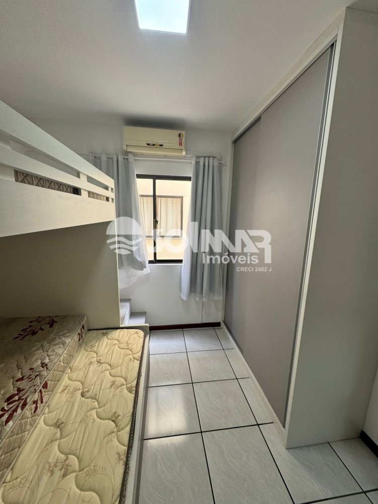 02 DORMIT�RIOS E 01 VAGA DE GARAGEM - QUADRA MAR