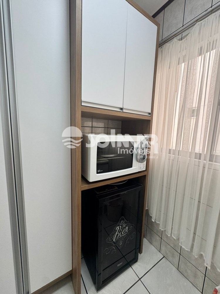 02 DORMIT�RIOS E 01 VAGA DE GARAGEM - QUADRA MAR