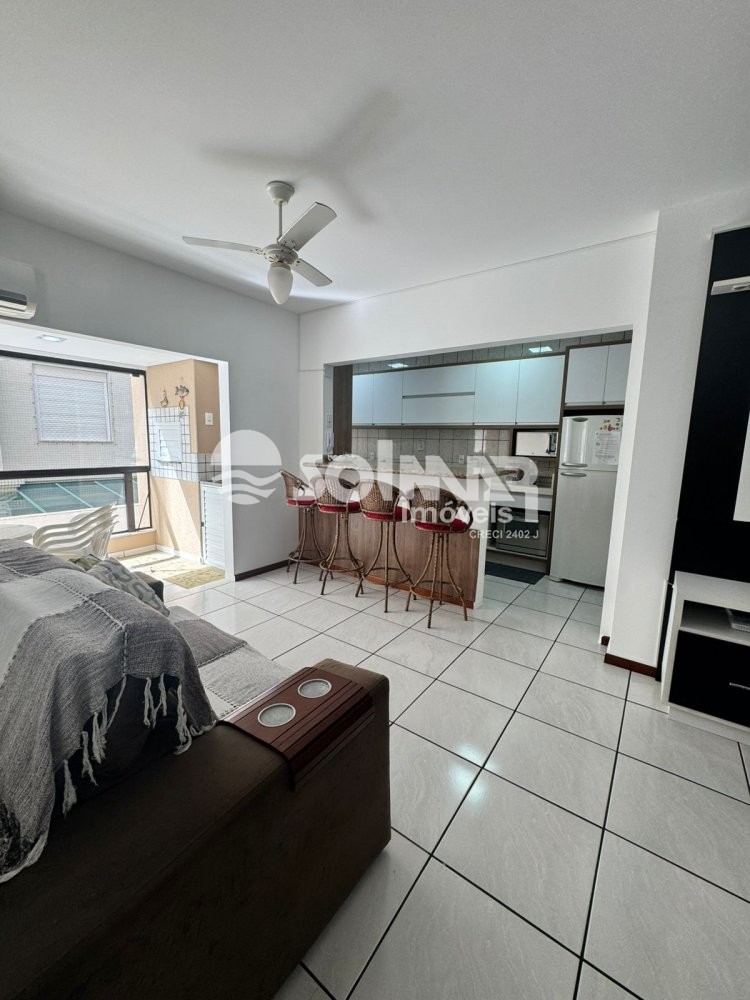 02 DORMIT�RIOS E 01 VAGA DE GARAGEM - QUADRA MAR