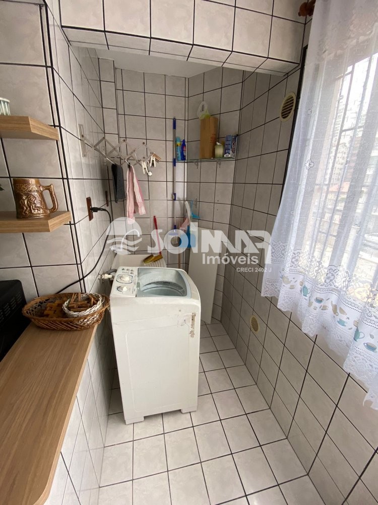 02 DORMITRIOS E 01 VAGA - AT 200M DO MAR