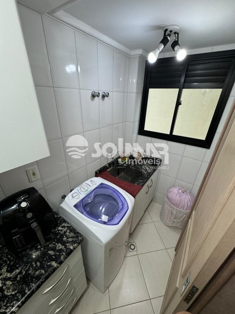 03 DORMITRIOS E 02 VAGAS DE GARAGEM - QUADRA MAR