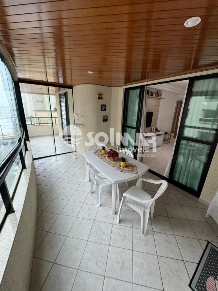 03 DORMITRIOS E 02 VAGAS DE GARAGEM - QUADRA MAR