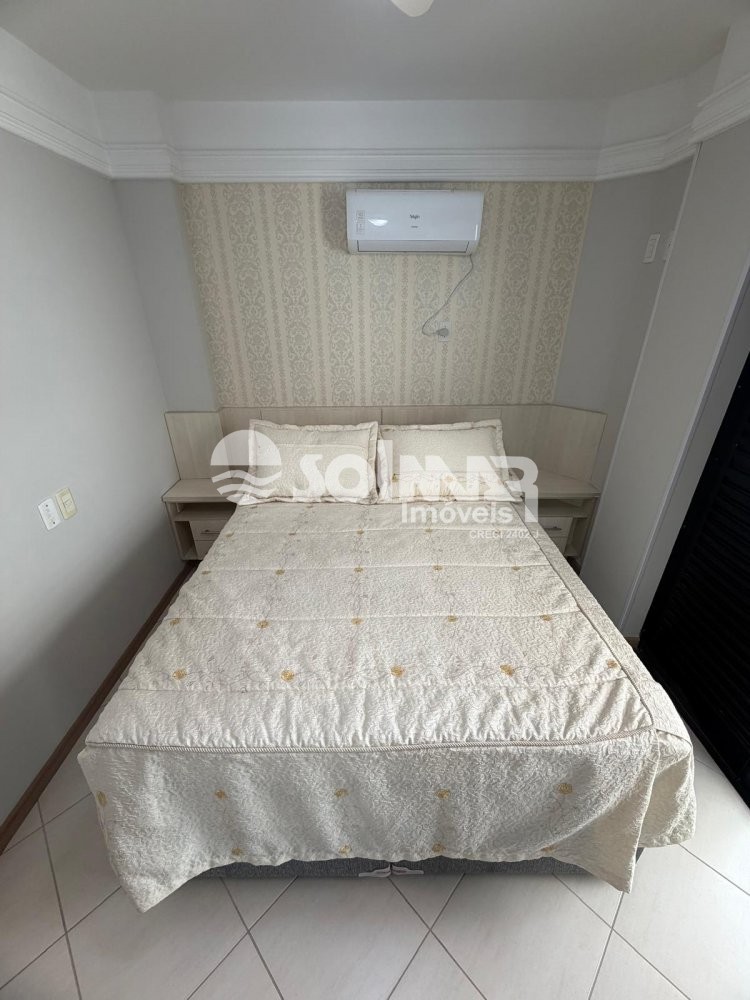 03 DORMIT�RIOS E 02 VAGAS DE GARAGEM - QUADRA MAR