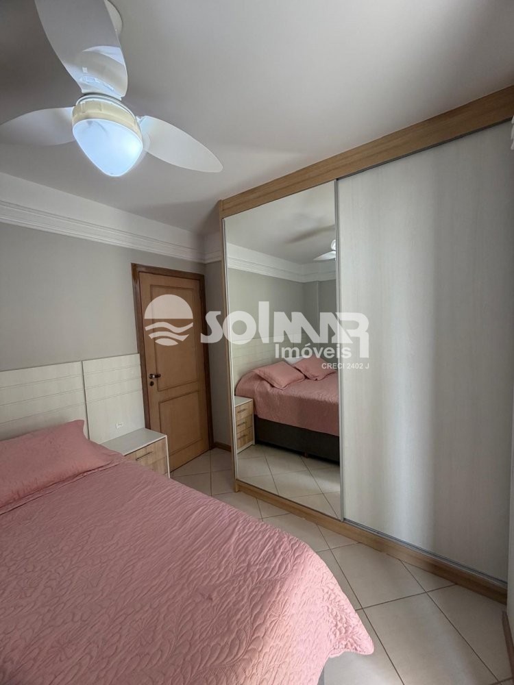 03 DORMIT�RIOS E 02 VAGAS DE GARAGEM - QUADRA MAR