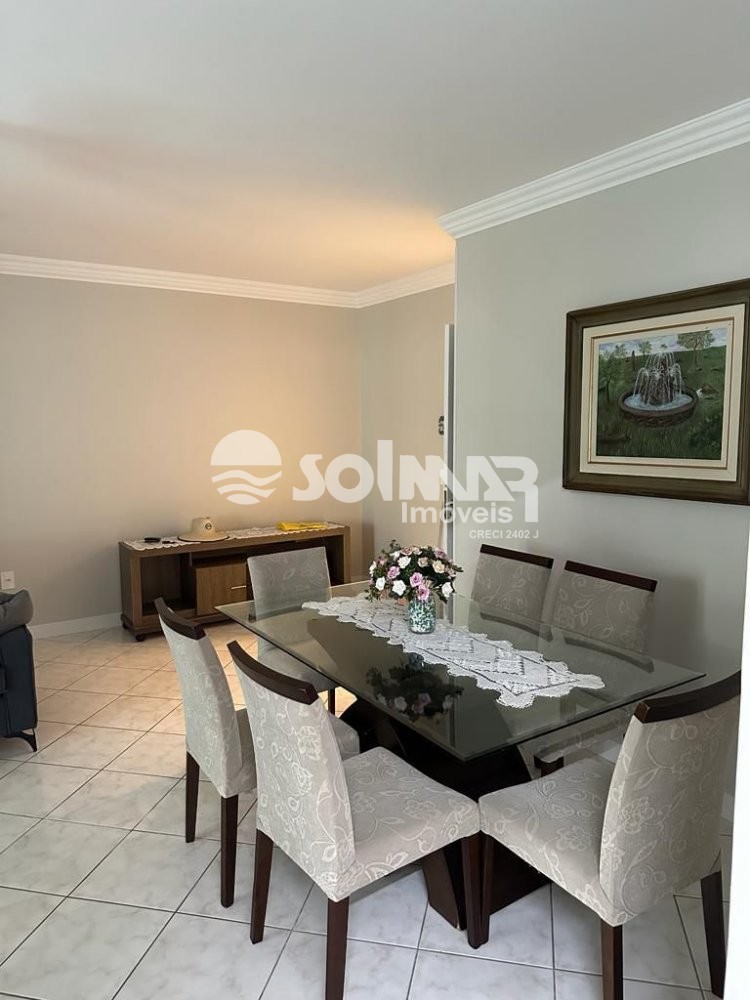 03 DORMITRIOS E 01 VAGA DE GARAGEM - MEIA PRAIA