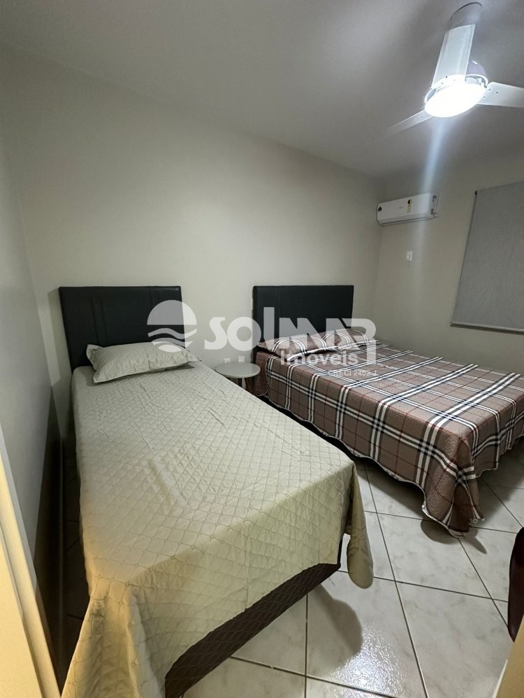 03 DORMITRIOS E 01 VAGA DE GARAGEM - MEIA PRAIA