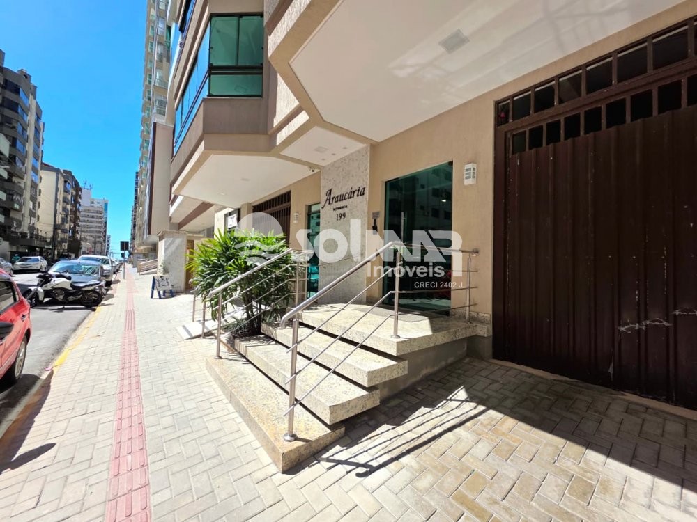 03 DORMIT�RIOS E 01 VAGA DE GARAGEM - MEIA PRAIA