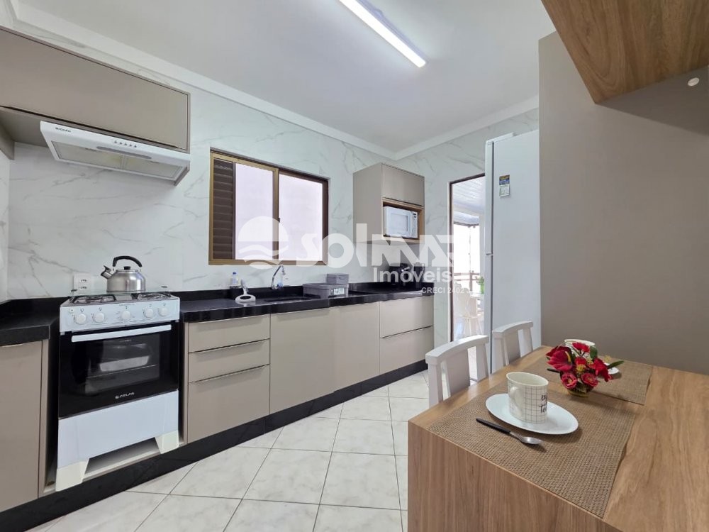 03 DORMIT�RIOS E 01 VAGA DE GARAGEM - MEIA PRAIA