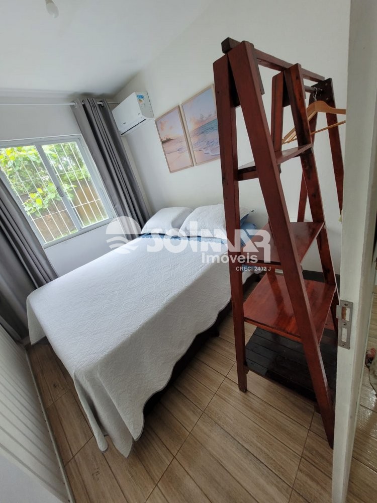 KITNET NA MEIA PRAIA