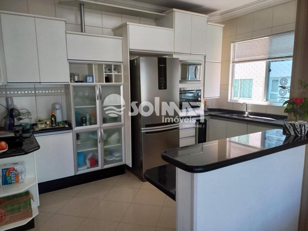 03 DORMITRIOS E 02 VAGAS DE GARAGEM - AT 200M DO