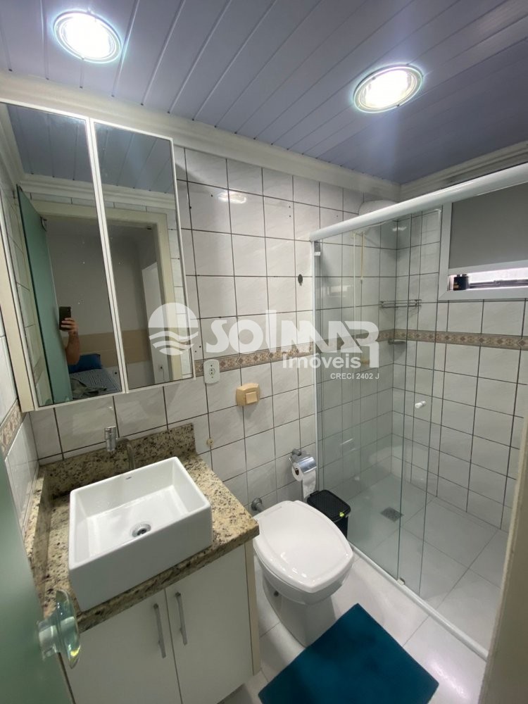 03 DORMITRIOS E 01 VAGA DUPLA - MEIA PRAIA