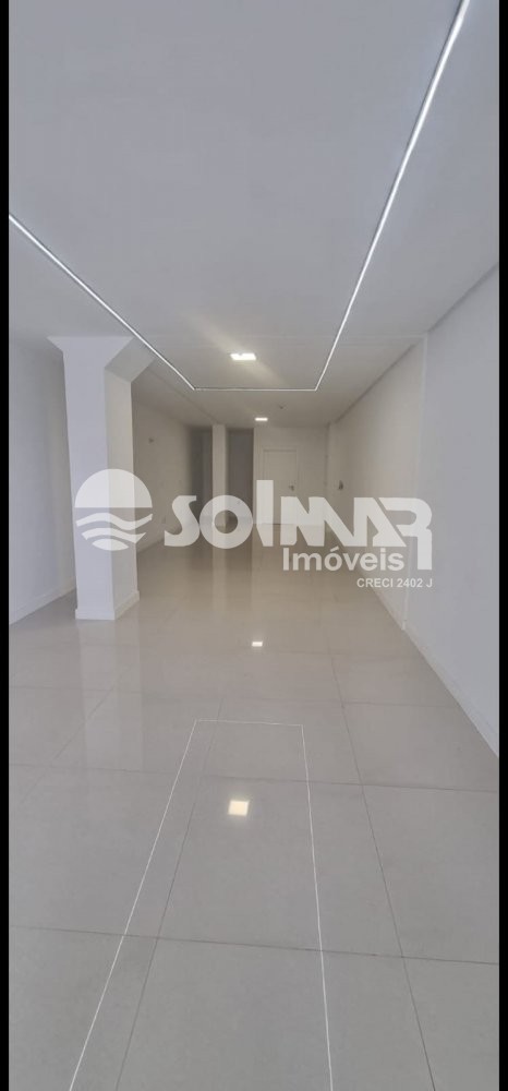 (ANUAL) SALA COMERCIAL COM 01 VAGA - MEIA PRAIA