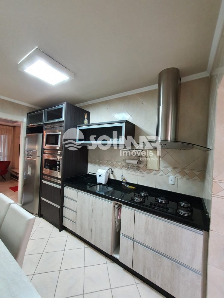 (ANUAL) 03 DORMIT�RIOS E 01 VAGA - MEIA PRAIA