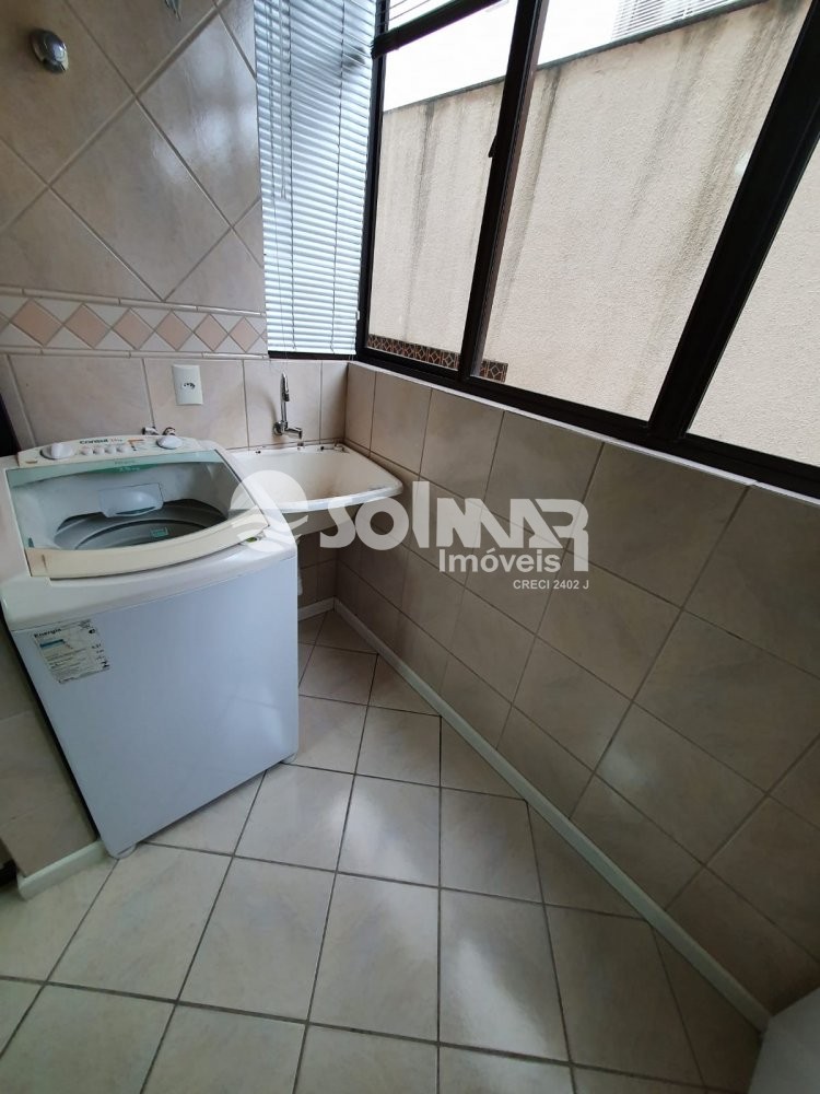 (ANUAL) 03 DORMIT�RIOS E 01 VAGA - MEIA PRAIA