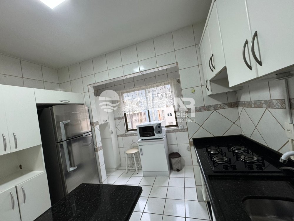 (ANUAL) 02 DORM E 01 VAGA - MEIA PRAIA