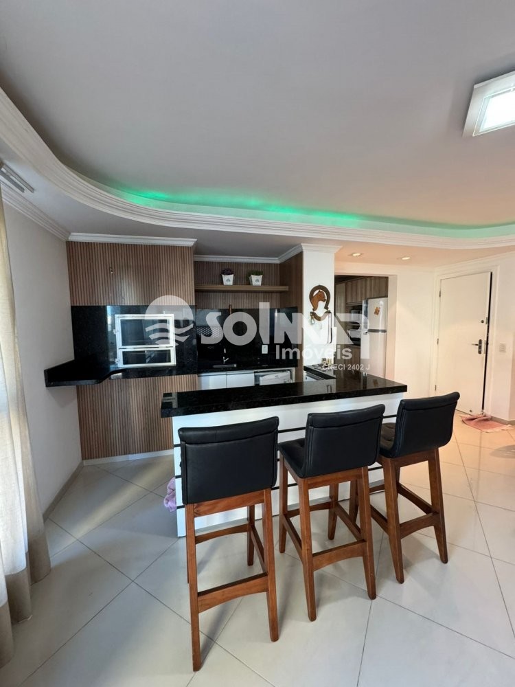 03 SUTES E 02 VAGAS DE GARAGEM - MEIA PRAIA 