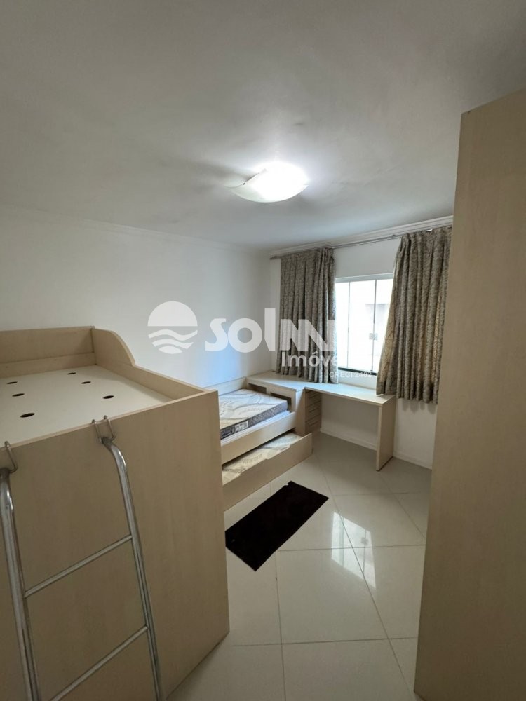 03 SUTES E 02 VAGAS DE GARAGEM - MEIA PRAIA 