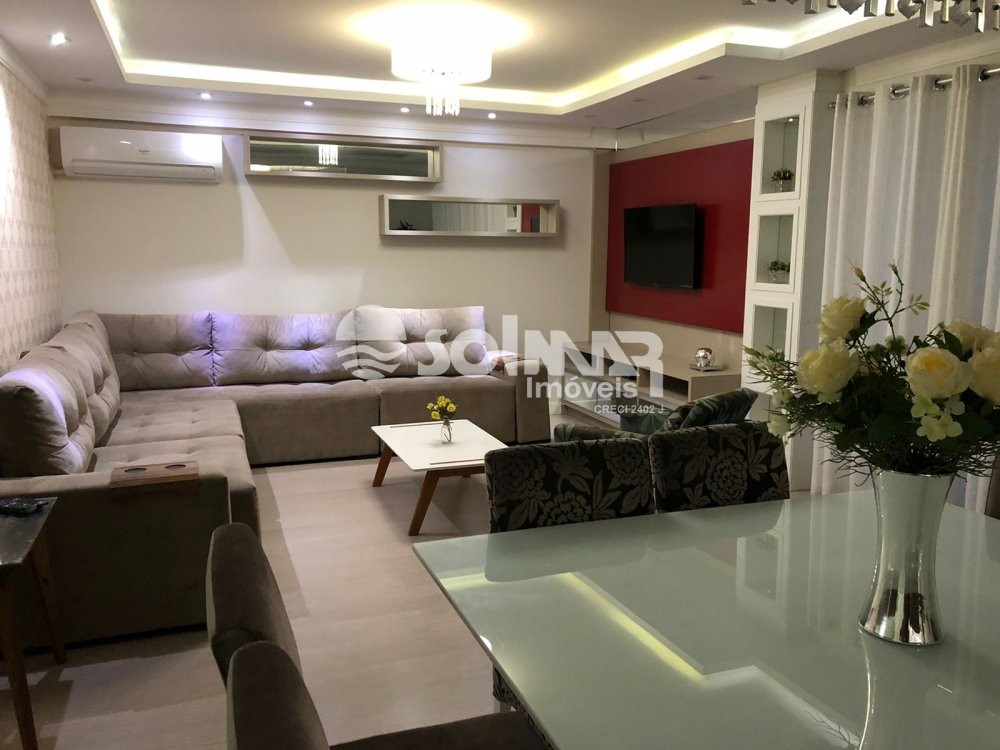 03 DORMITRIOS E 01 VAGA DE GARAGEM - MEIA PRAIA