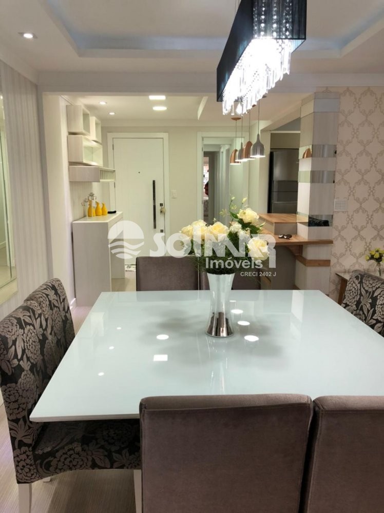 03 DORMITRIOS E 01 VAGA DE GARAGEM - MEIA PRAIA