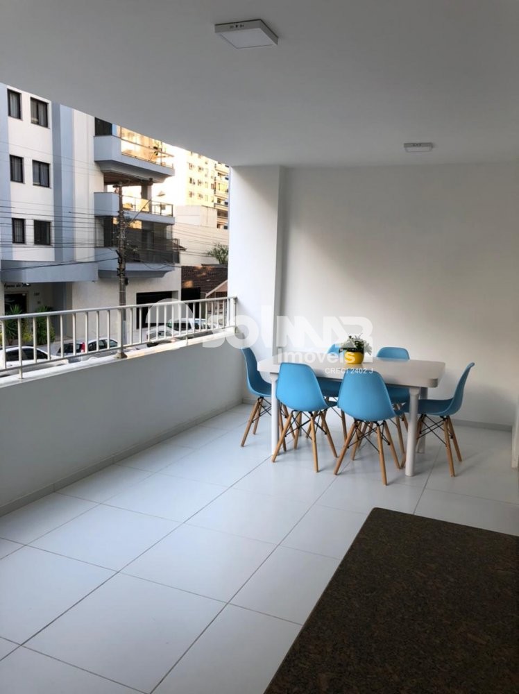 03 DORMITRIOS E 01 VAGA DE GARAGEM - MEIA PRAIA