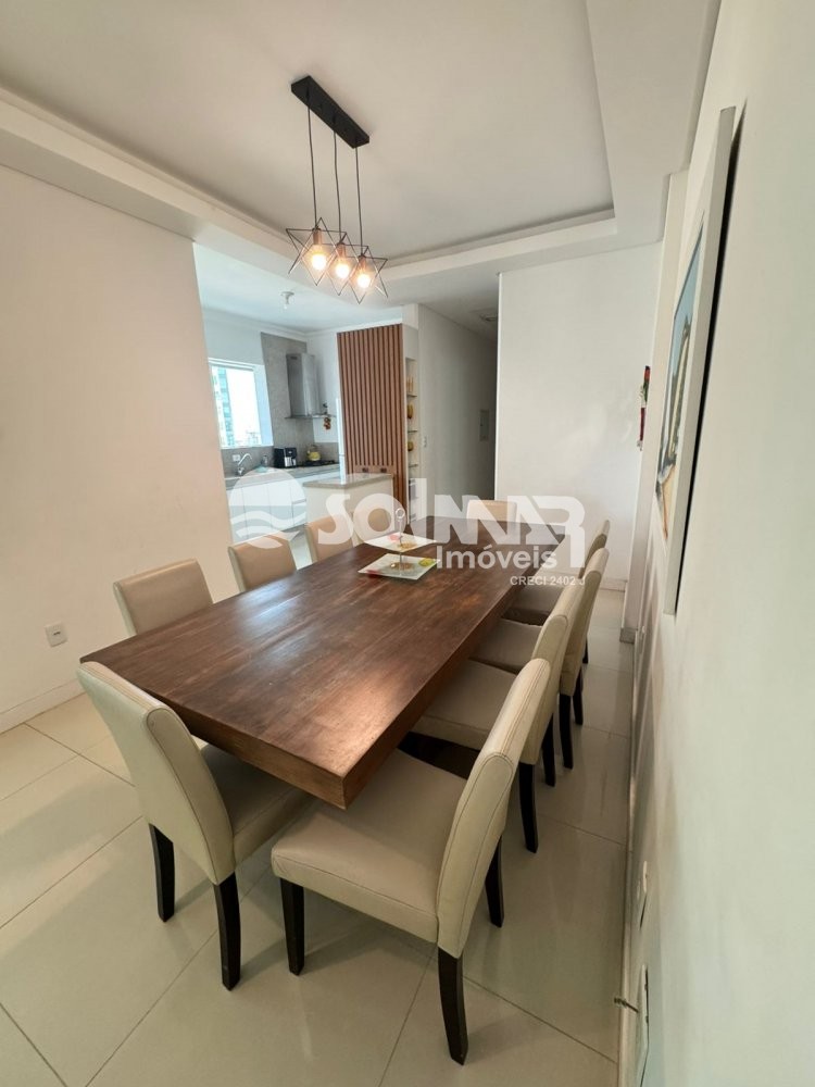 04 SUTES E 02 VAGAS DE GARAGEM - QUADRA MAR