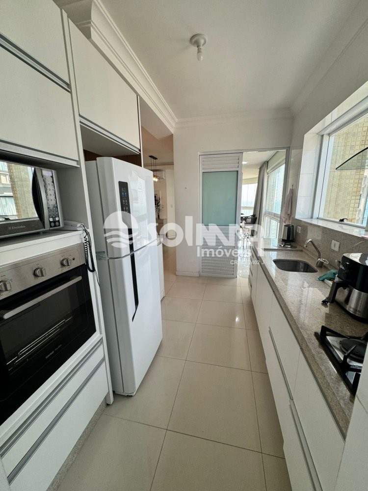 04 SUTES E 02 VAGAS DE GARAGEM - QUADRA MAR