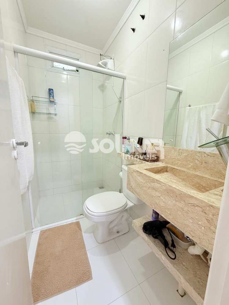 05 SUTES E 02 VAGAS - CASA EM PORTO BELO