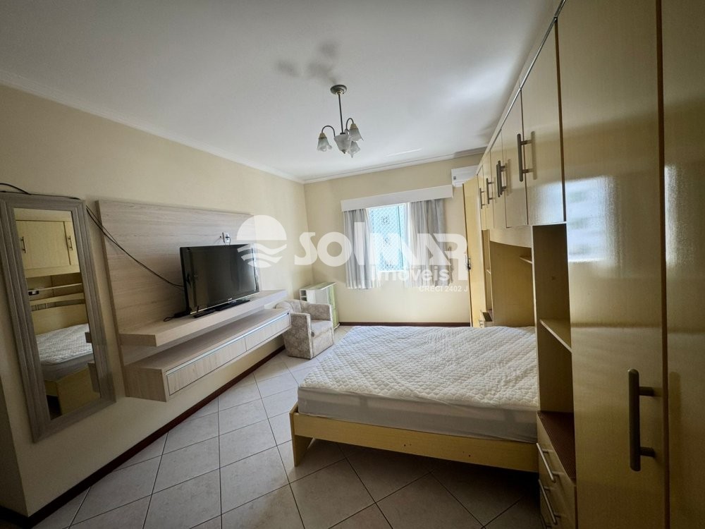 03 DORMITRIOS E 02 VAGAS DE GARAGEM - MEIA PRAIA