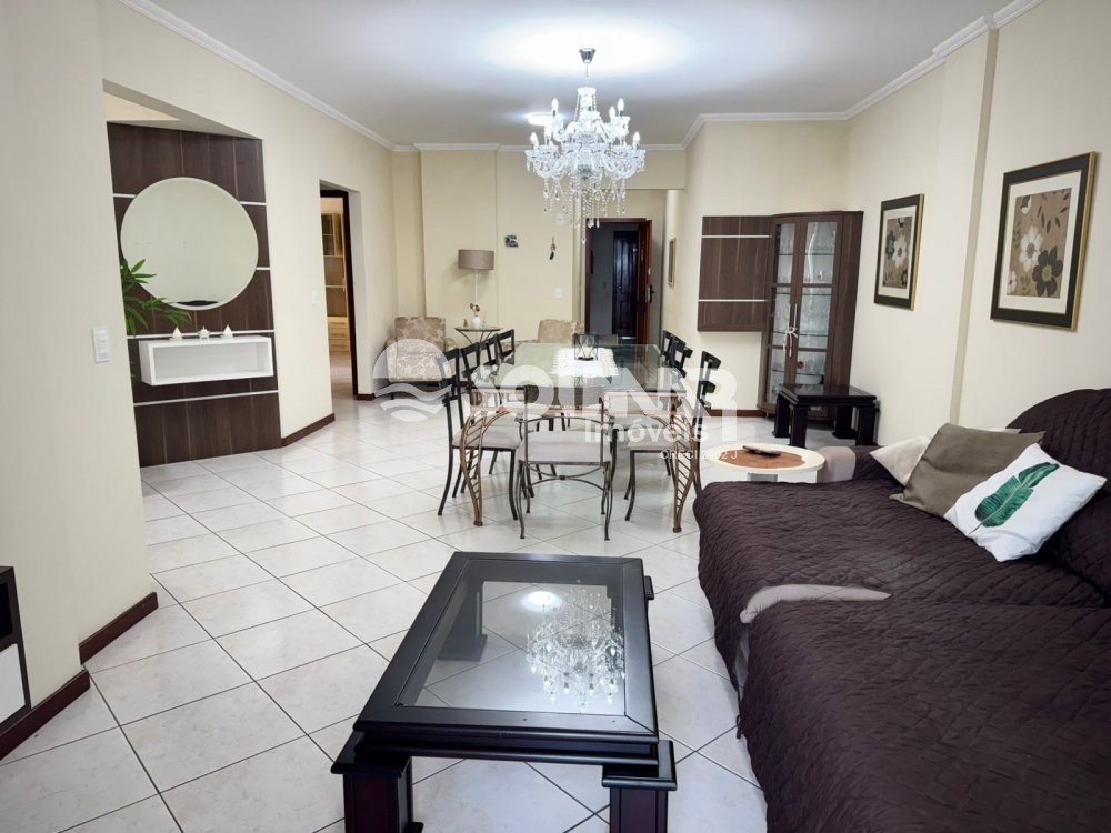 03 DORMITRIOS E 02 VAGAS DE GARAGEM - MEIA PRAIA