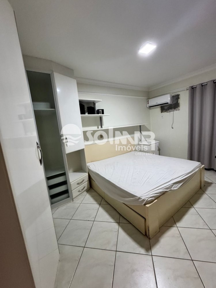 04 DORMITRIOS E 01 VAGA - AT 300M DO MAR 