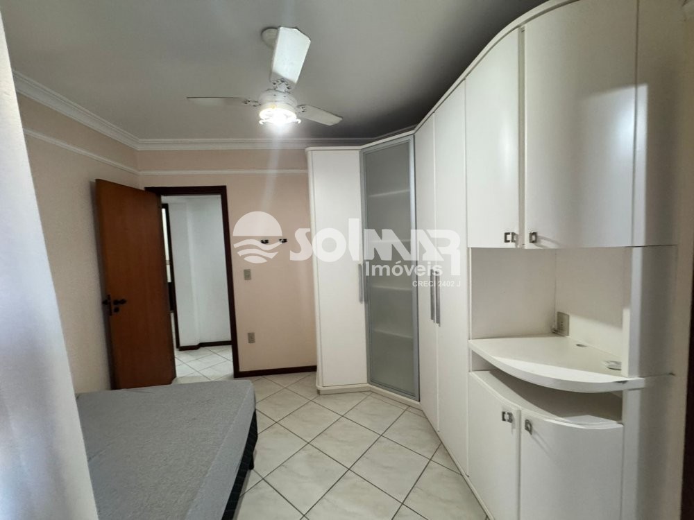 04 DORMITRIOS E 01 VAGA - AT 300M DO MAR 