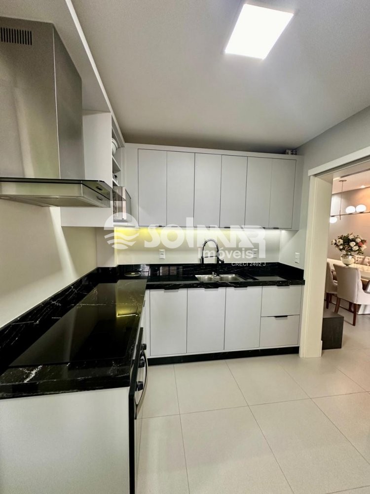 03 SUTES E 02 VAGAS DE GARAGEM - MEIA PRAIA 