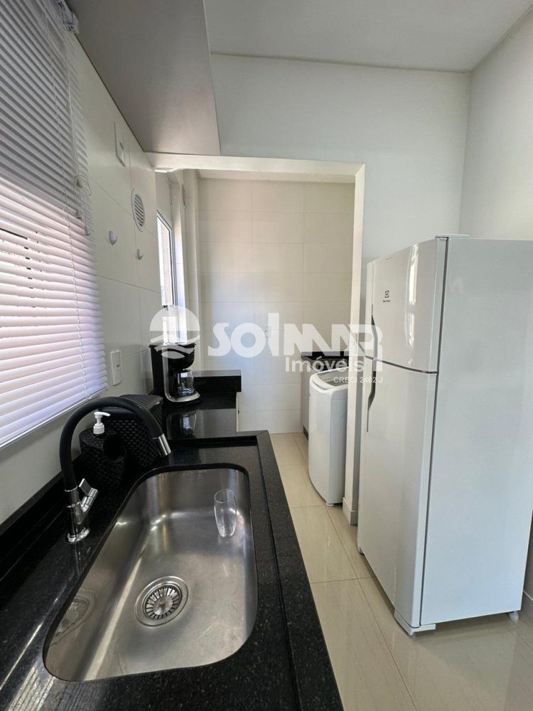 03 SUTES E 03 VAGAS DE GARAGEM - MEIA PRAIA 