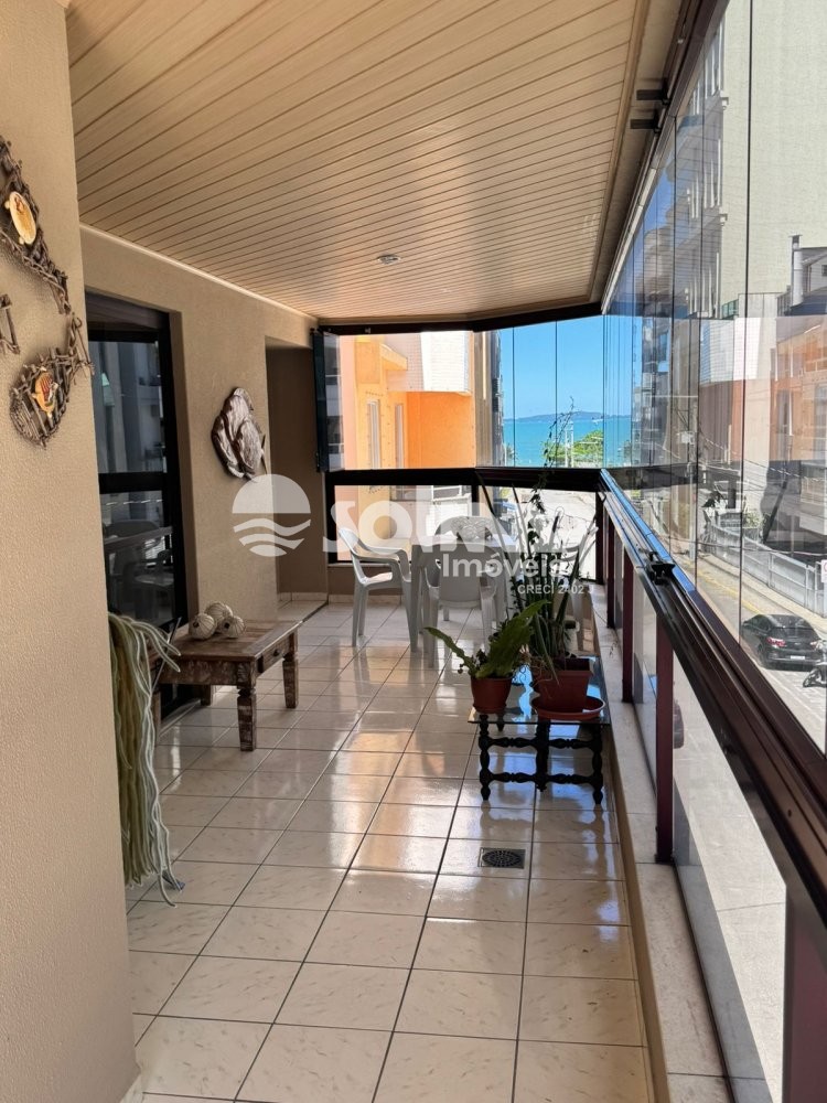 03 DORMITRIOS E 01 VAGA - QUADRA MAR NO CENTRO