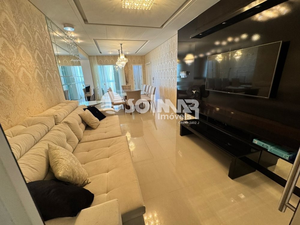 04 DORMITRIOS E 02 VAGAS DE GARAGEM - MEIA PRAIA