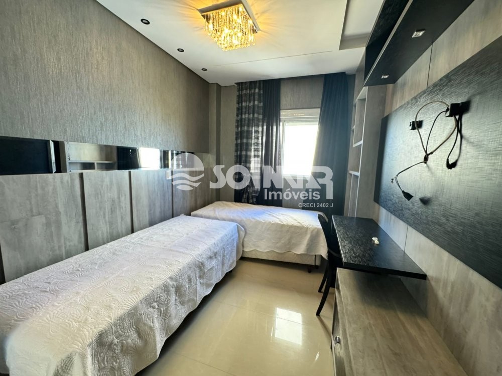 04 DORMITRIOS E 02 VAGAS DE GARAGEM - MEIA PRAIA